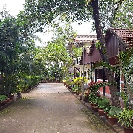 Green Retreat Second Home Mangalore Bagian luar foto